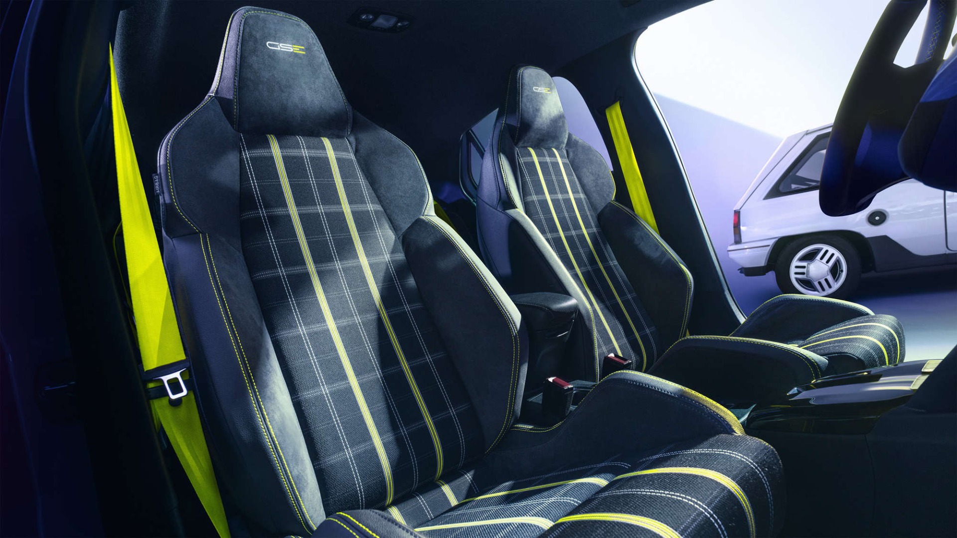 Салон Opel Corsa GSE, передні сидіння