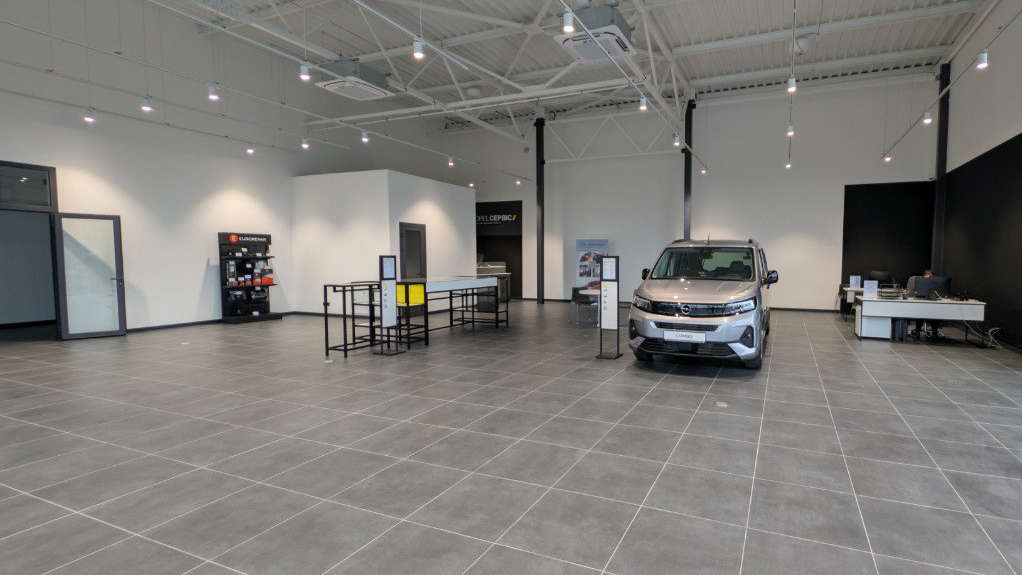 Opel Combo у салоні